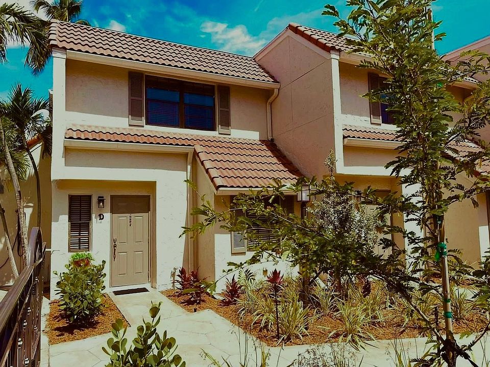Back Corner Oversized Lot | Unit D