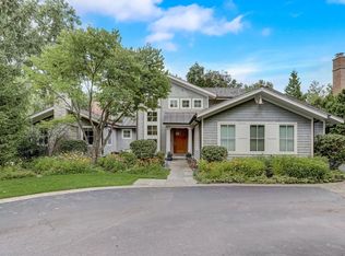 427 Brierhill Rd, Deerfield, IL 60015