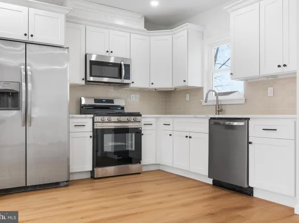 119 Hemlock Ave, Laurel Springs, NJ 08021