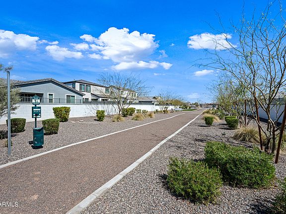 3rd image of 2332 E MARGUERITE Avenue