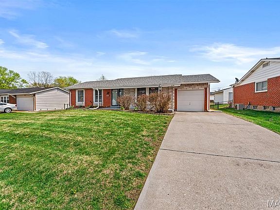 2nd image of 2738 Westminster Dr
