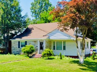 1342 Dill Rd, Cleveland, OH 44121