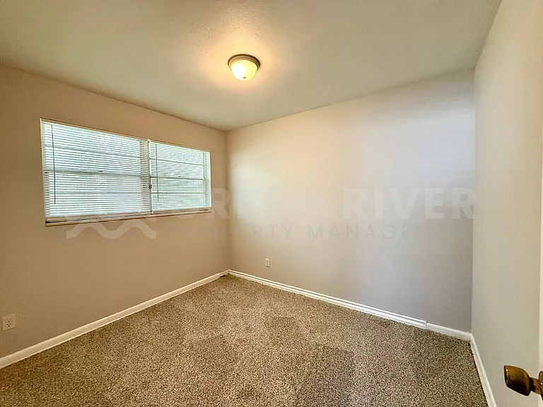 7963 Le Mans Dr — Photo 17