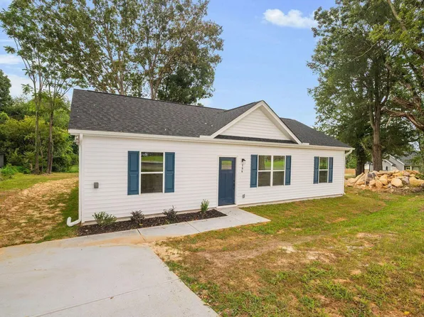 216 Natchez Trce, Fuquay Varina, NC 27526