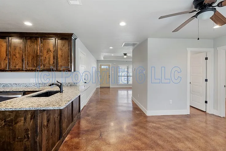 104 Lone Star Ct — Photo 12