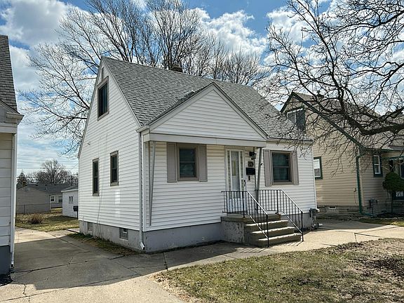 3rd image of 26074 Pattow St
