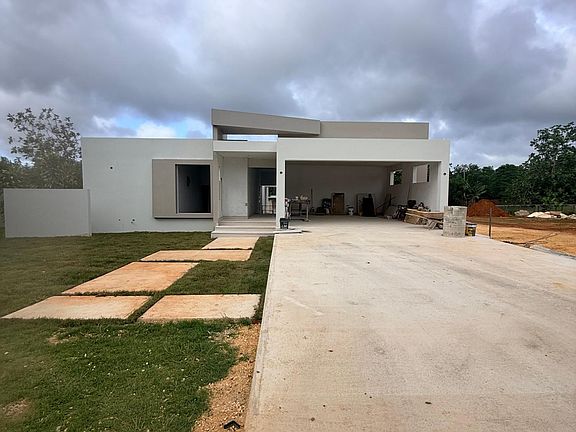 3rd image of Km 1.4 Int Calle Herminia Lopez Pr #459