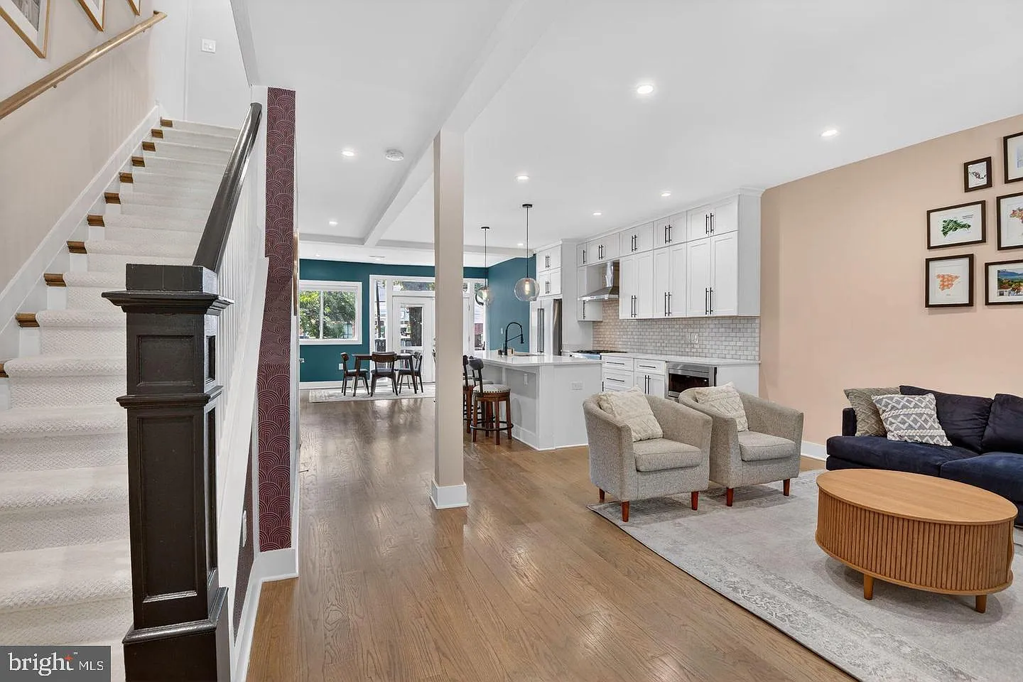 4 bed, 3.5 bath, 2211 sqft, $4,350 — Photo 3