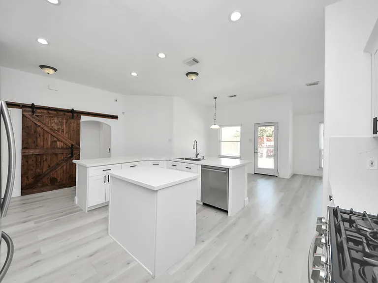 10850 White Oak Point Ct — Photo 28