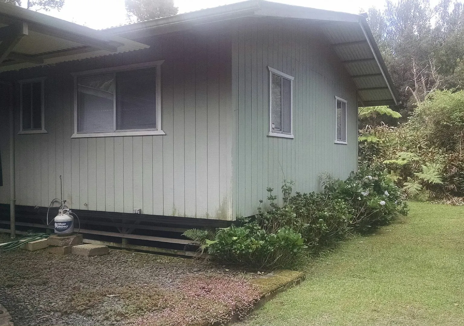 Lovely 3 bedroom 1.5 bath in cool Volcano Village — Photo 4