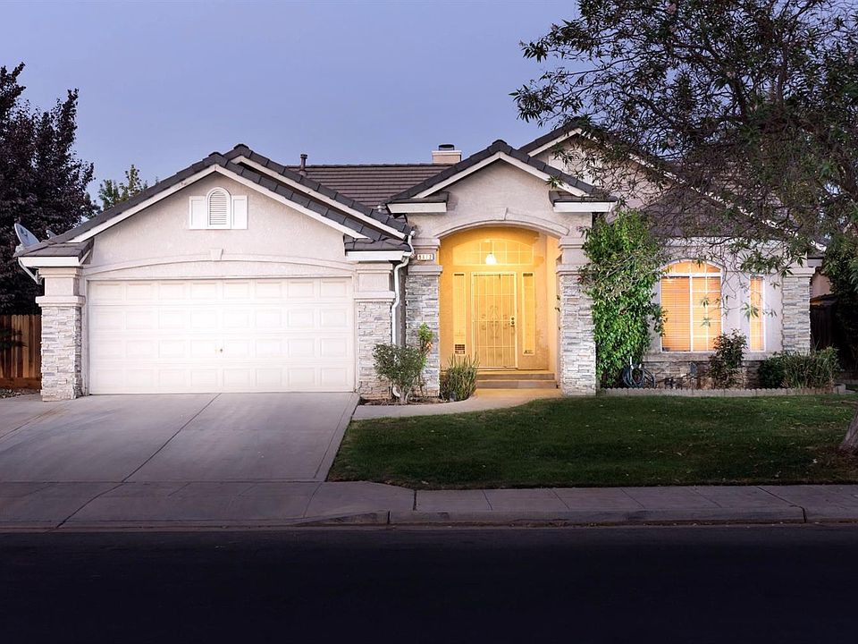 1st image of 9812 N Backer Ave