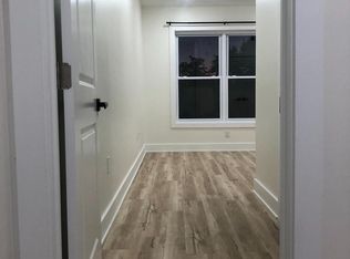 810 N Holly St #3, Philadelphia, PA 19104
