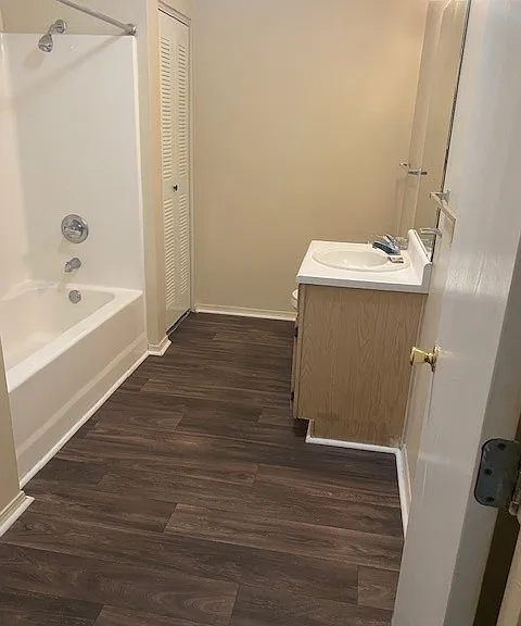 Woodpine Way Apartments — Photo 3