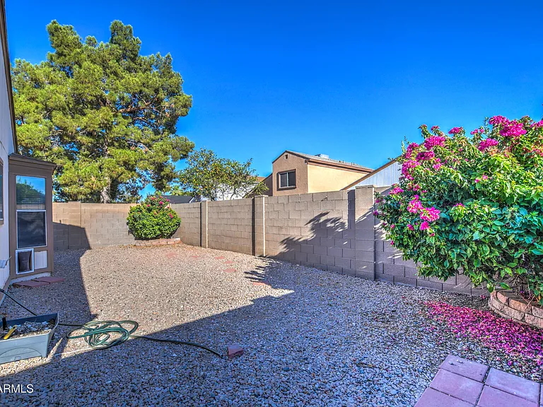 815 E Calle Del Norte — Photo 39