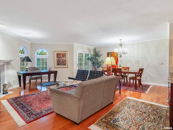 5200 N Knoxville Ave #5200 — Photo 7