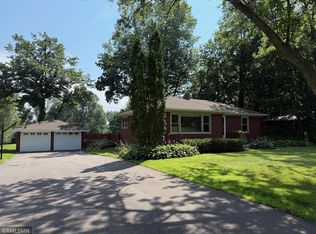 930 Laurel Ave, Hudson, WI 54016