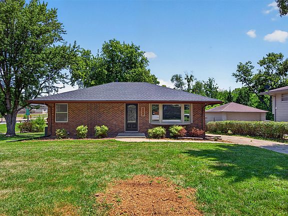 3rd image of 2267 NW 80th Pl