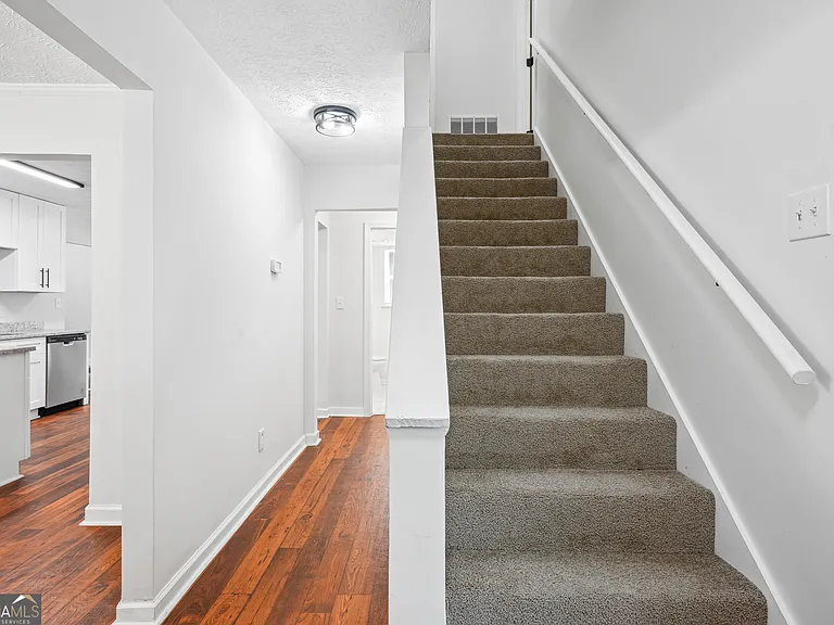 3688 Burnley Ct — Photo 4