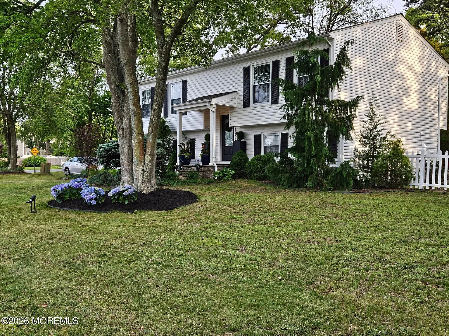 4 bed, 1712 sqft, $4,200 — Photo 1