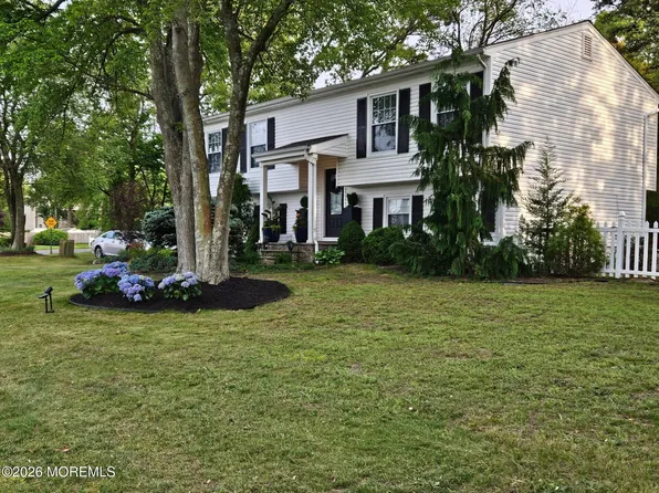 1825 Merrimac Dr, Toms River, NJ 08753