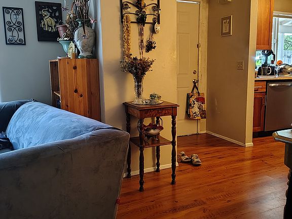 2nd image of 15602 SE 24th St