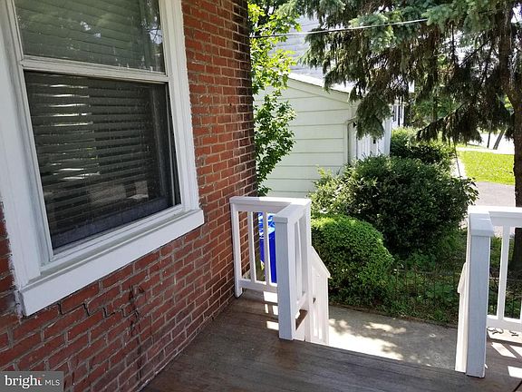 3rd image of 7305 Keenan St