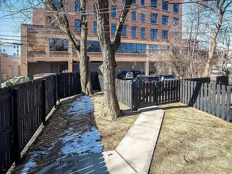 925 Mount Pleasant Ave #925 — Photo 29
