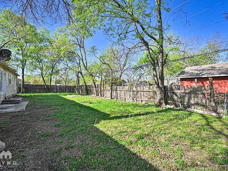 404 Lanola Ct — Photo 18