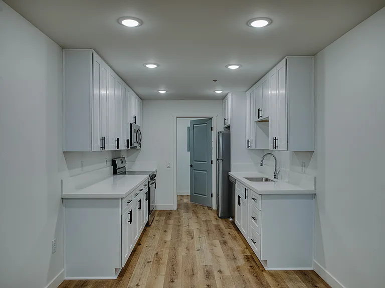 201 W Center St #7-12 — Photo 5