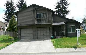 1st image of 1495 NW Lakehill Cir