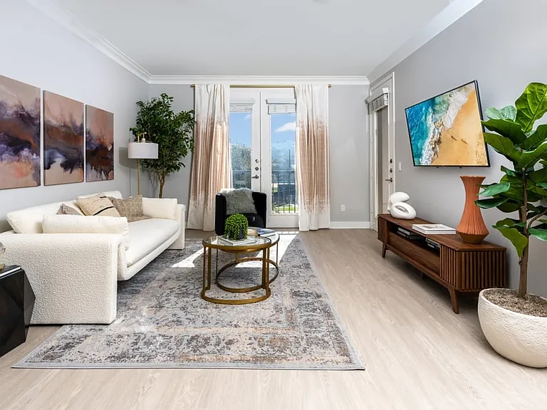 Paladia Luxury Apartments — Photo 66