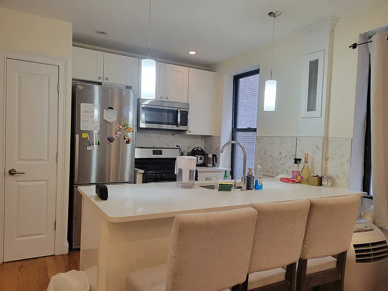 3147 Broadway #11 — Photo 1