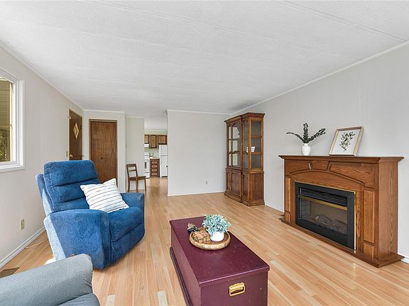 4th image of 2020 Gateside Pl
