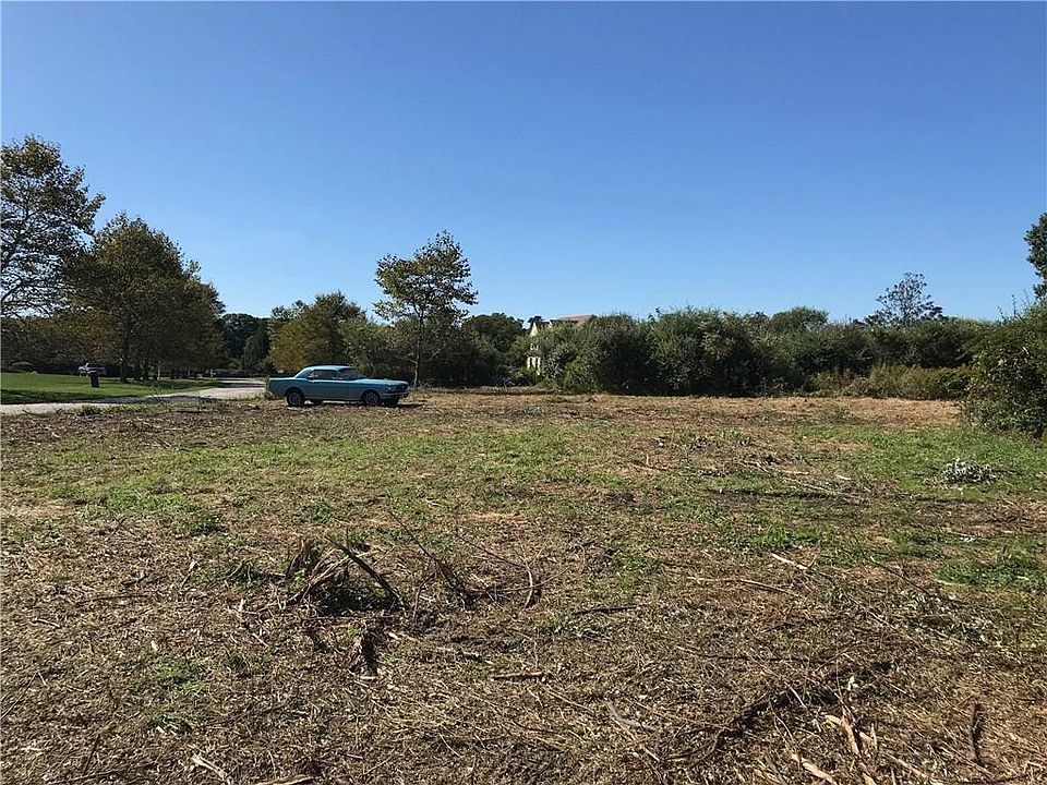 2nd image of 10 Friendship Farm Ln