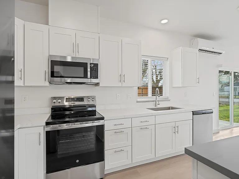 801 N 24th Ave #A — Photo 8