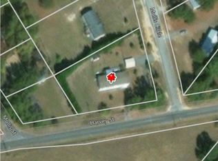 502 Harvey St, Dexter, GA 31019