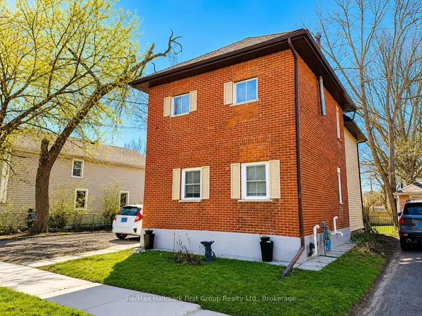 509 Parnell St, Peterborough, ON K9J 4J3