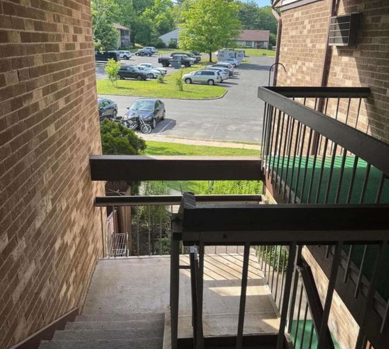 2 bed, 1130 sqft, $2,300 — Photo 4