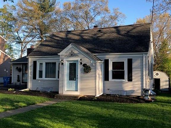 4th image of 96 Oak Hill Dr