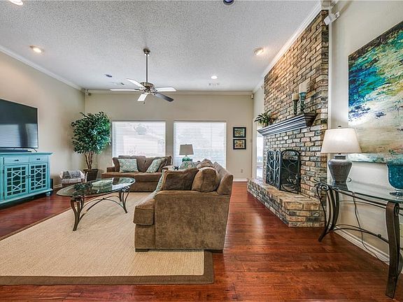 4th image of 1505 Cobblestone Dr