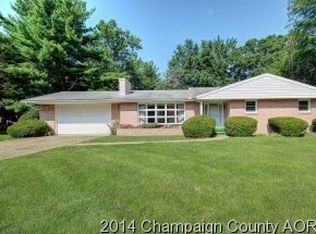 9565 Violet Valley Rd, Clinton, IL 61727