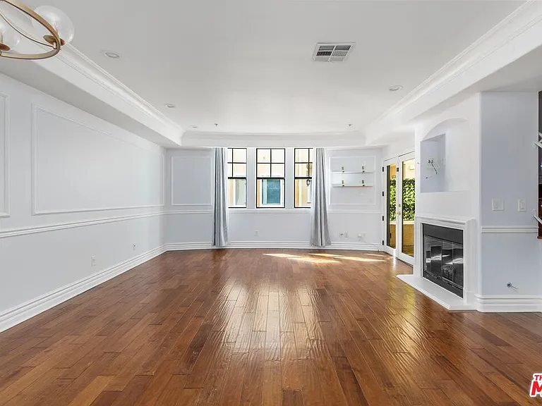 12026 Hoffman St #302 — Photo 2
