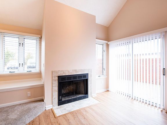 5th image of 102 Poplar Cir APT 507