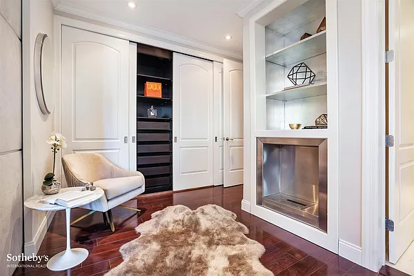 Sold by Sotheby's International Realty | media 6