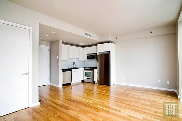 Rented by Halstead Real Estate | media 10