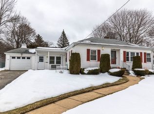 32 Rich St, Gardner, MA 01440
