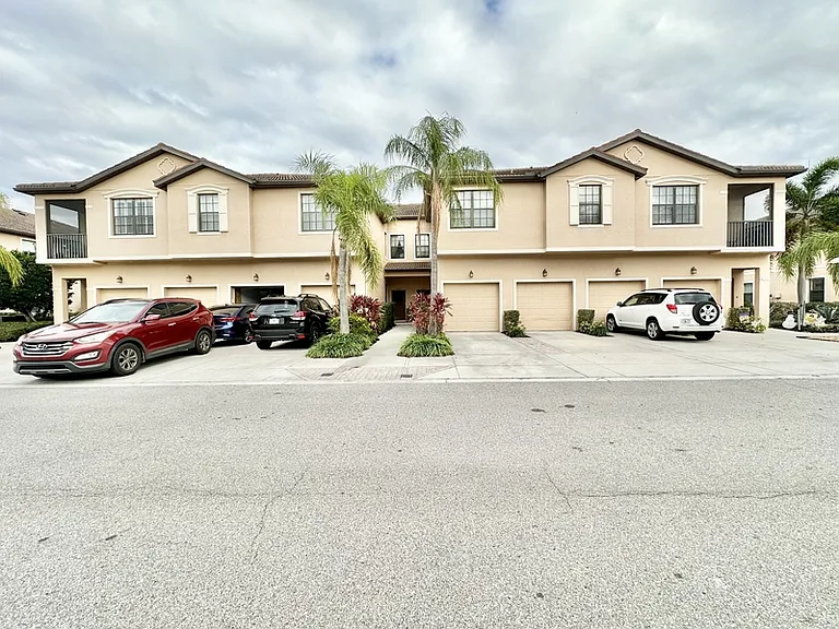 4129 Via Piedra Cir — Photo 3