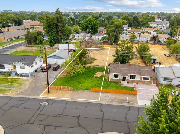 W Ridgeway Ave, Hermiston, OR 97838