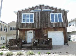 135 Pacific Blvd, Long Beach, NY 11561