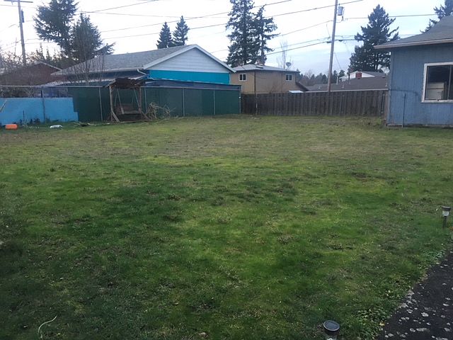 2nd image of 13059 SE Morrison St